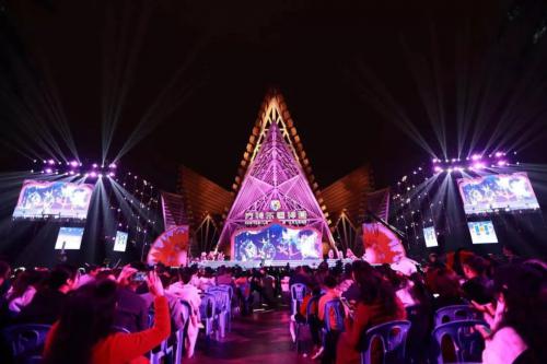 昨夜，​数百架无人机齐聚这里！点亮南宁星空 