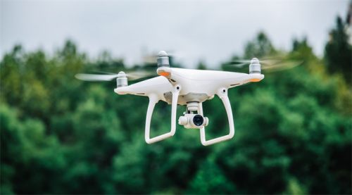 无声的精灵！外媒评选市面最佳静音无人机：大疆多款上榜