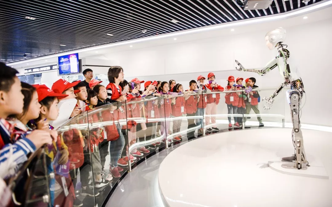 技术 | “异形”来了！地球全新生命形式！首个用细胞做成的活体机器人诞生