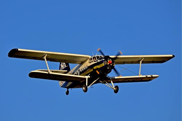 重大突破！运五B改装无人机试飞成功，歼-6能否有这个待遇？