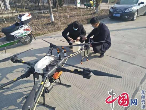 兴化市荻垛镇利用无人机喷洒消毒液加强新型冠状病毒感染肺炎防控