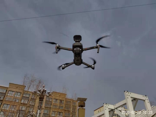 宣传防疫知识妙招频出，洛阳这支救援队用无人机“喊话”