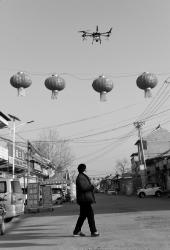 出动无人机筑起防控网