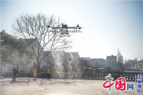 溧阳市别桥镇启动农用无人机高效消毒