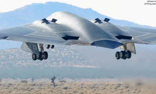 隐身无人机和B-2都采用飞翼布局，战斗机为何不使用飞翼布局？ 