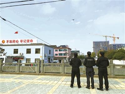 天空突然“飘”来劝导声 宁波多地启用无人机参与抗疫工作