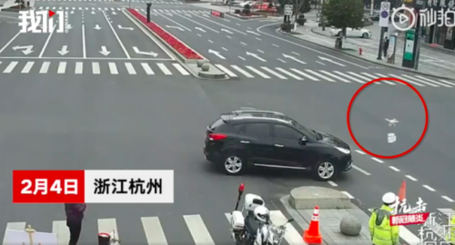 民警被空投口罩 无人机送来快递交警大哥请签收