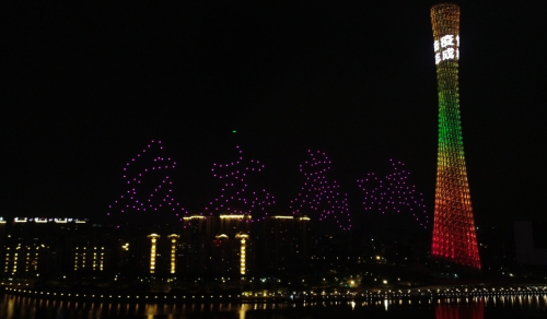 小蛮腰为黄鹤楼撑腰！元宵夜广州无人机教你戴口罩