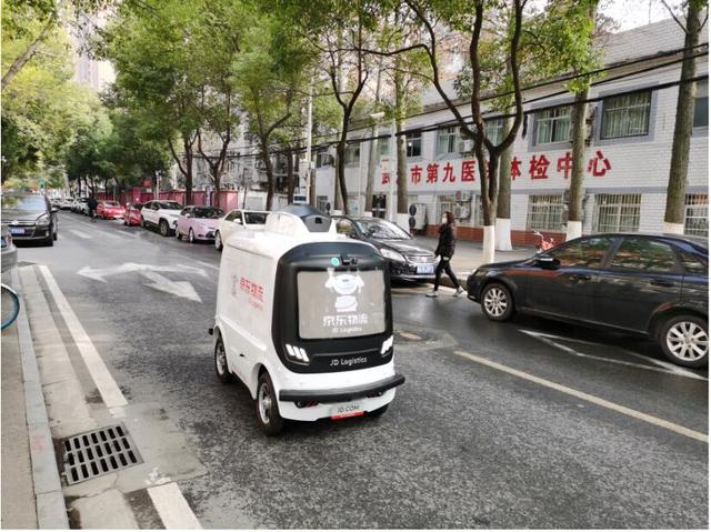 战“疫”需求急呼无人驾驶车冲上前线