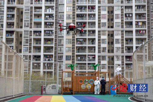 5分钟消毒7000平方米 “无人机”与“无人车”硬核防疫