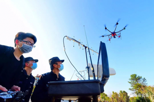 【视频】速看！会昌公安警用无人机震撼登场！不但会说土话，还在人民日报亮相！！