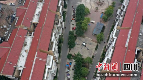 四川内江：无人机巡逻队 战“疫”一线 成疫情防控“尖兵”