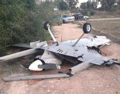 来自东方的一款无人机软杀伤利器现身利比亚 造型别致 持之威武