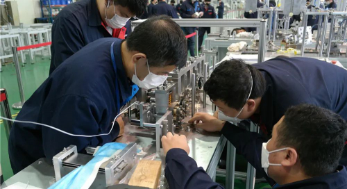 订单已近百套！新松智能口罩生产线批量下线在即