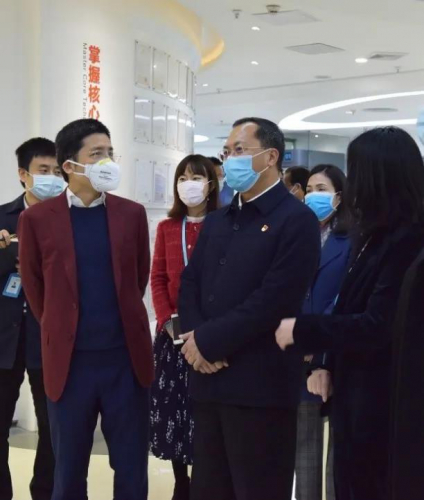 广州市委常委、统战部部长卢一先等领导 莅临高新兴开展慰问调研