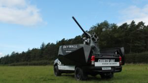 网捕流氓无人机的天墙（SkyWall）自动反应系统