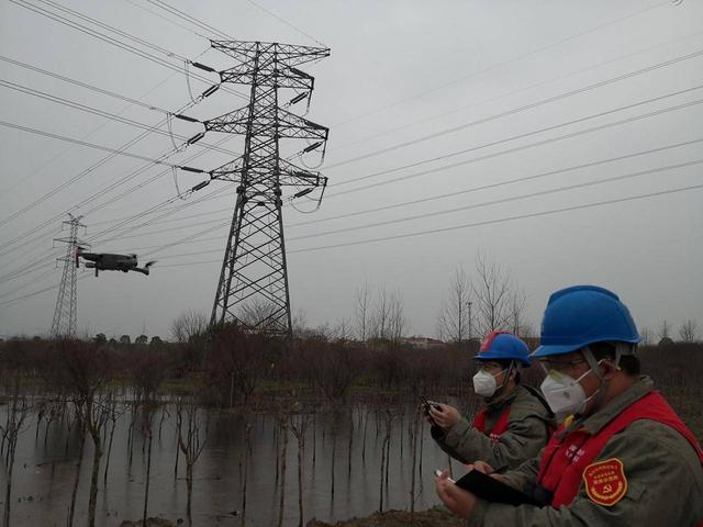 金牌“无人机飞手”，保障火神山防疫保电线路，啥情况