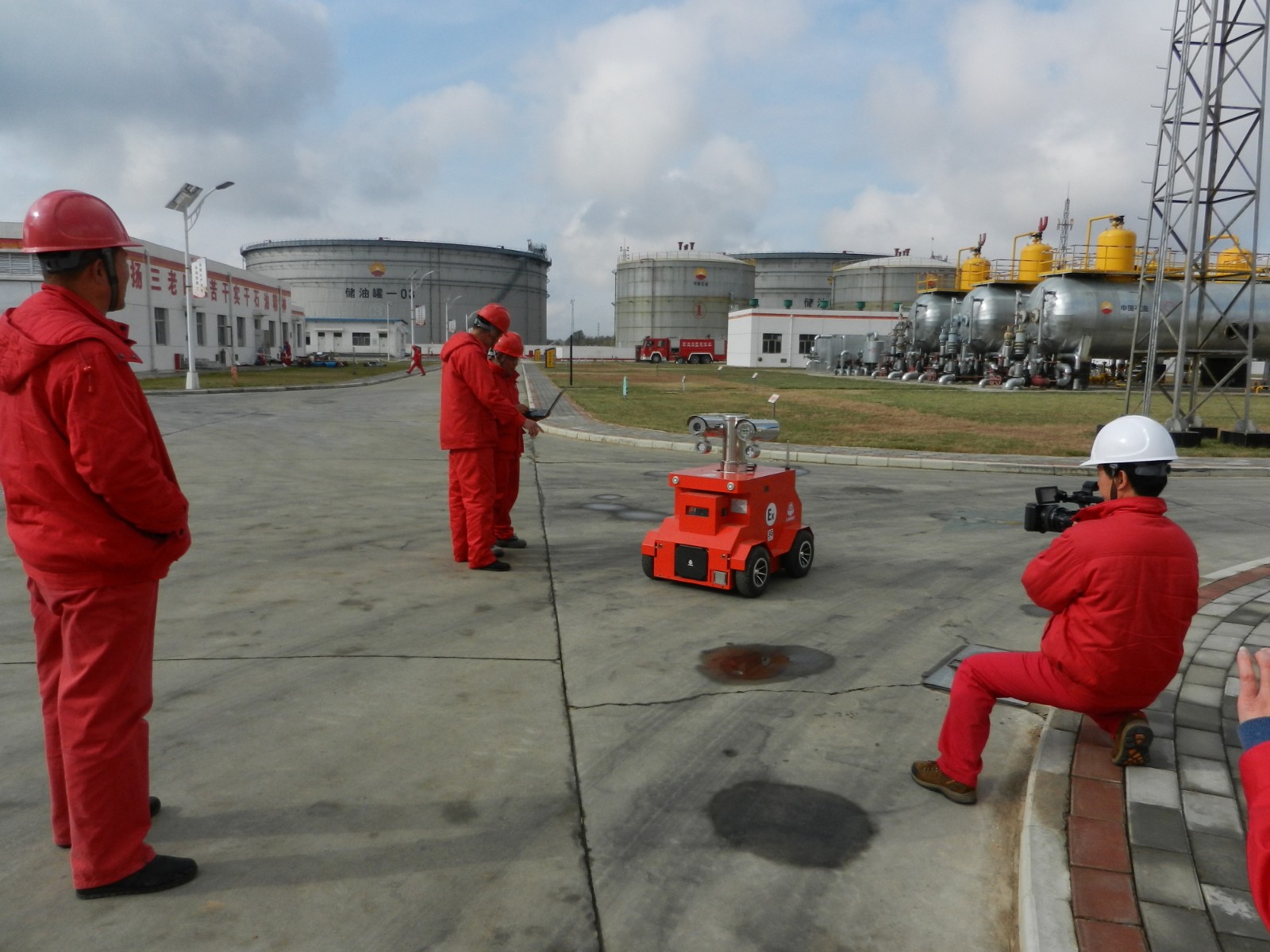 防爆巡检机器人 X111