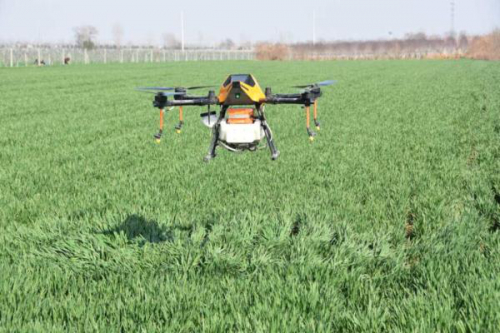 春耕 | 田野里的无人机