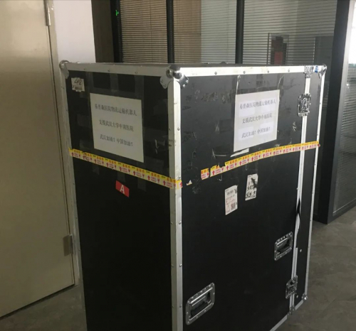 硬核捐赠，易普森医院物流消毒机器人在武汉大学中南医院投入抗疫工作