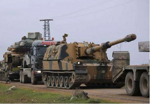 无人机轰炸尝到甜头，土耳其撤出战车重炮武器，给足了普京的面子