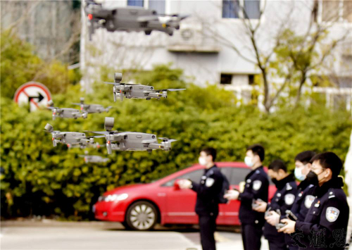 驿站、智能柜、无人车、无人机……骨干物流企业尽遣战“疫”奇兵