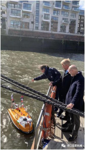 汉堡港务局采用无人船测量水深︱港口装卸机械