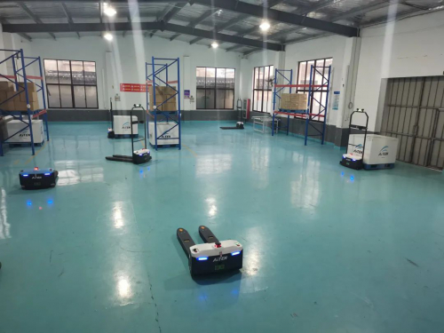 如何保养锂电池，海豚之星AGV机器人有妙招