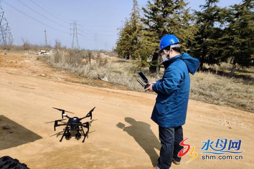 烟台供电公司开展无人机精细化巡检工作