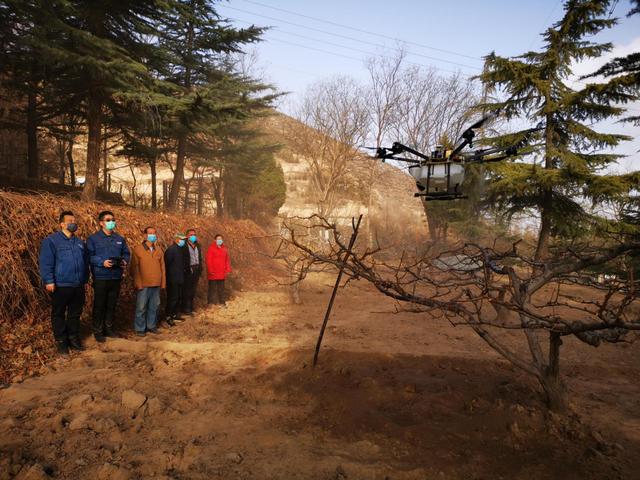 智能化植保无人机助力“春耕”