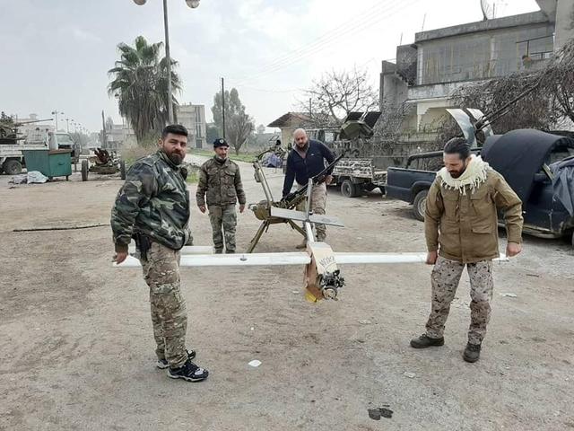 40架无人机突袭叙利亚，叛军士气大振，叫嚣要跟叙俄联军打到底！