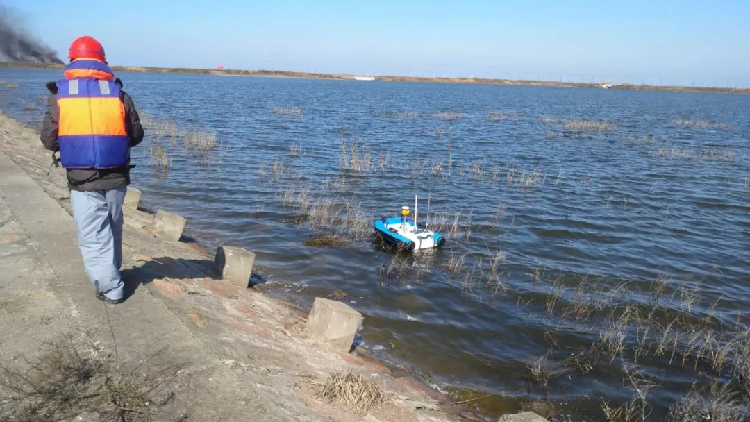 无人船测量系统助力海门港绿色精品钢铁产业基地建设