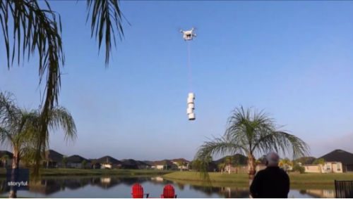 佛罗里达州男子用无人机送厕纸