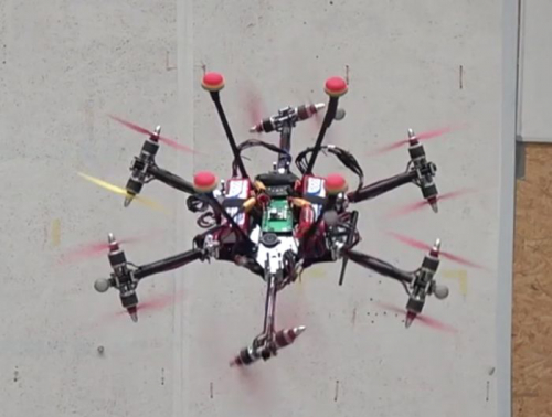 12个旋翼 苏黎世联邦理工学院展示新全向无人机