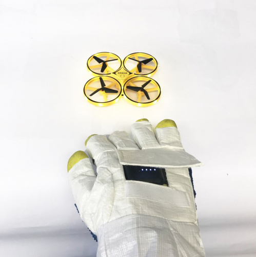 欧洲研制宇航员手套 欲靠手势控制火星无人机和月球车 