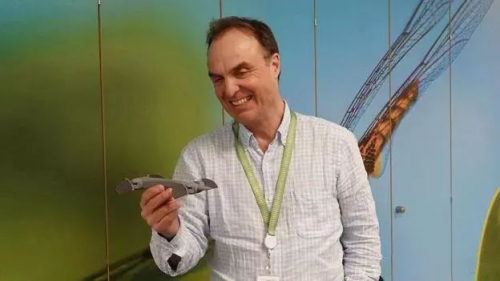 无人机：拥有了翅膀，像蜻蜓一样飞翔