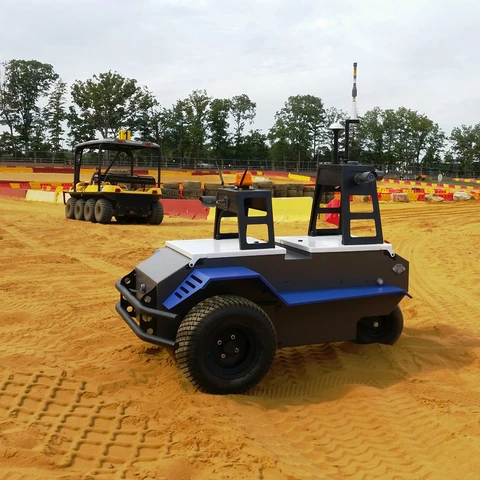 犀牛户外安全机器人