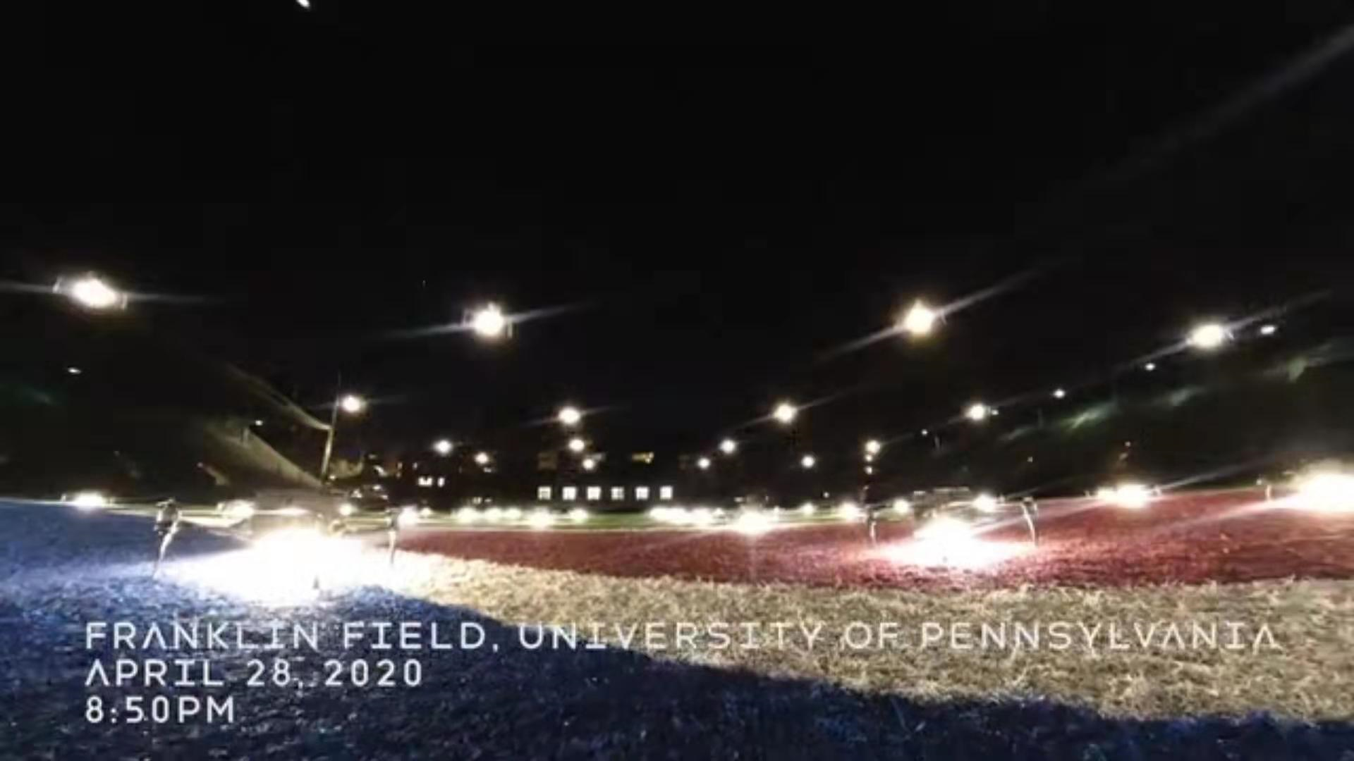 美国无人机灯光show 向医护人员致敬