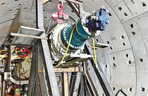 深圳无人驾驶地铁2022年通车