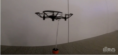 无人机能干体力活！装卸、运输货物都可以，人类要被解放了？