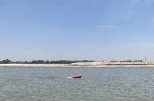 九江航道处无人测量船助力新九二期航道整治建设