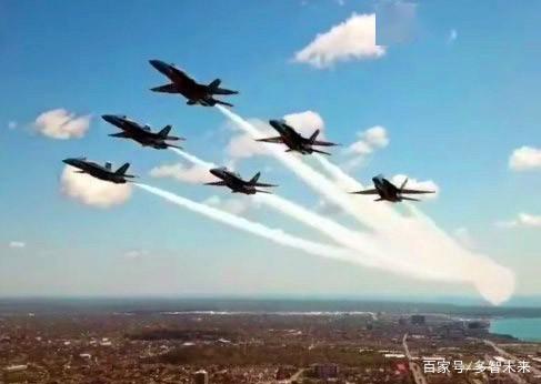 无人机险酿大祸 与美军最强表演队擦肩而过险撞机