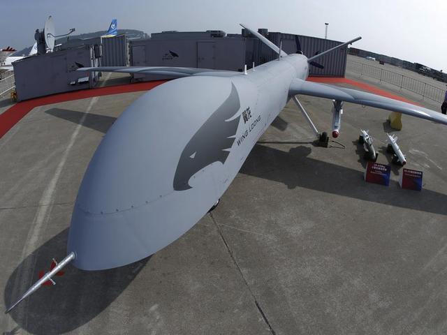 翼龙无人机对抗土耳其战舰！致命短板暴露，被对空导弹击中机身