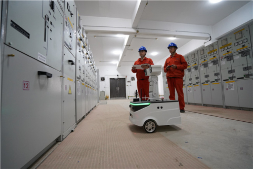 浙江安吉首批配网智能巡检机器人“上岗”