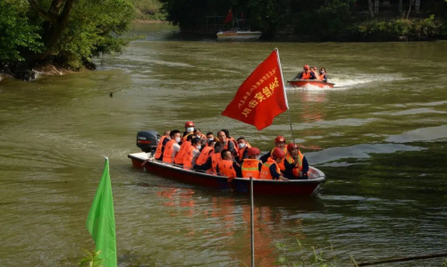 震撼，这场实战演练！真人落水，无人机、水下机器人、蛙人紧急出动…