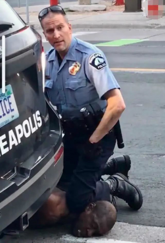 美国：20美元引发血案，全城骚动失控，千万美元暗杀无人机出动