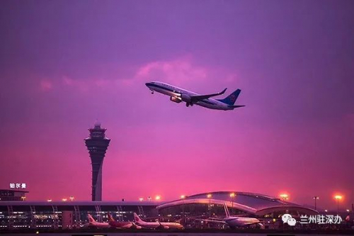 智能消毒机器人等“黑科技”护航白云机场抗“疫”