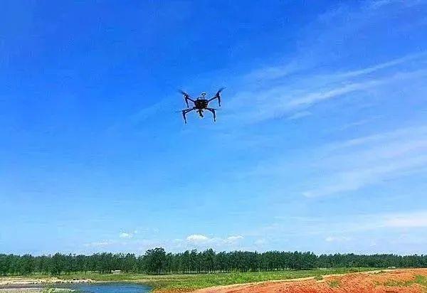 运用无人机巡查河道