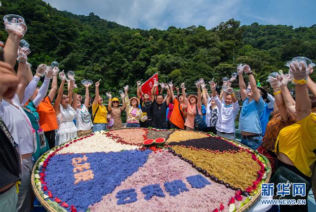 无人机带你玩转端午民俗——“八色糯米饭”