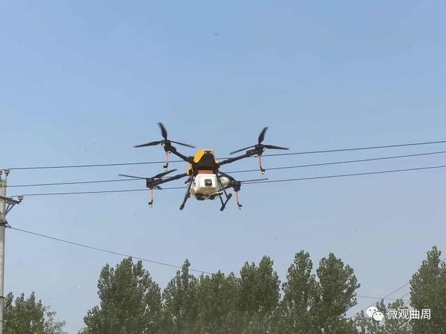 瞧，曲周县合作社无人机进行首秀了